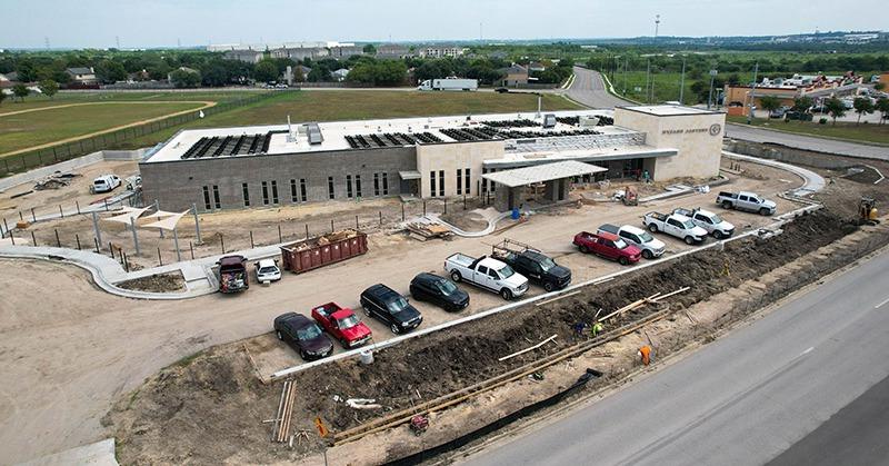 Del Valle clinic construction